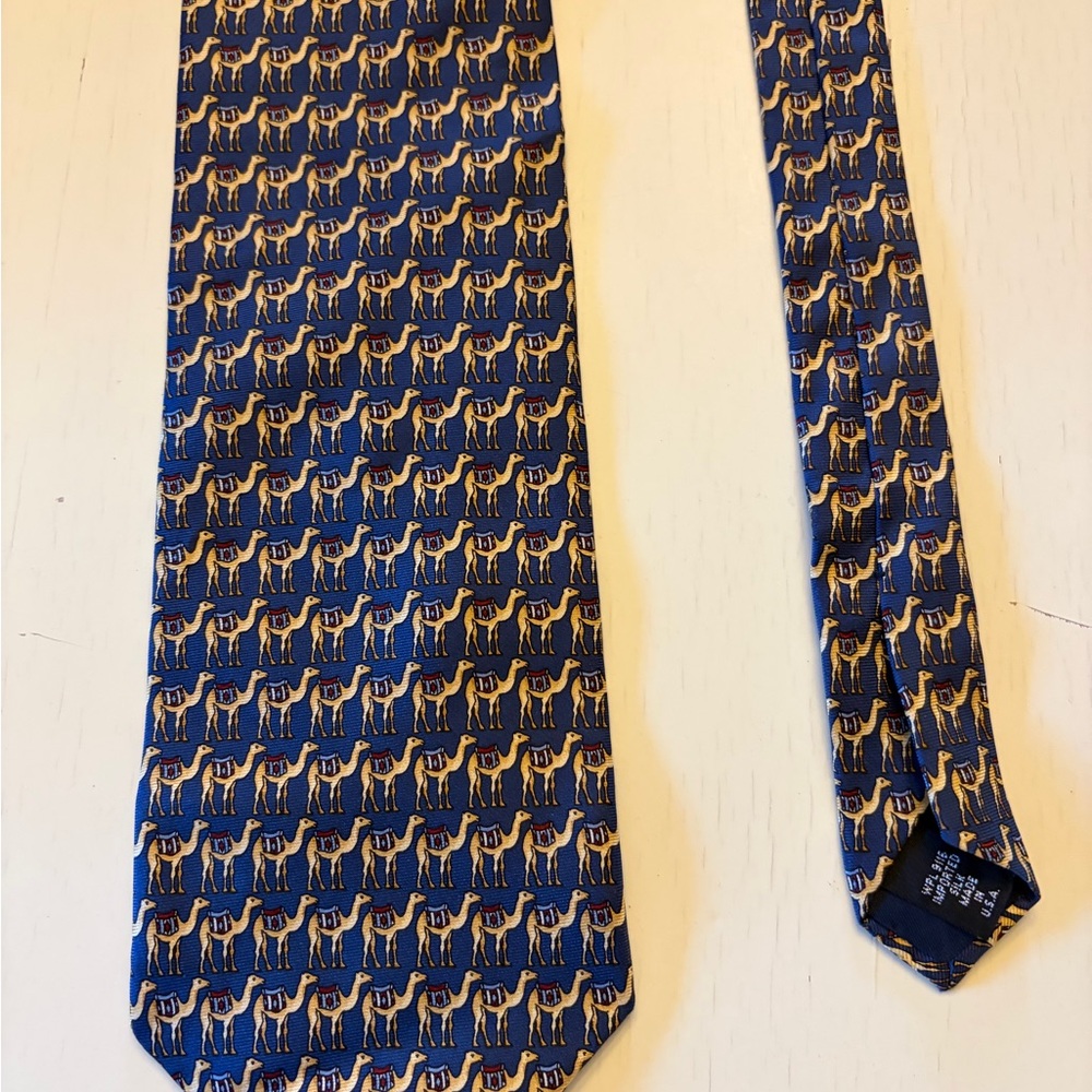 Lord and Taylor Camel Tie Blue and Gold Silk